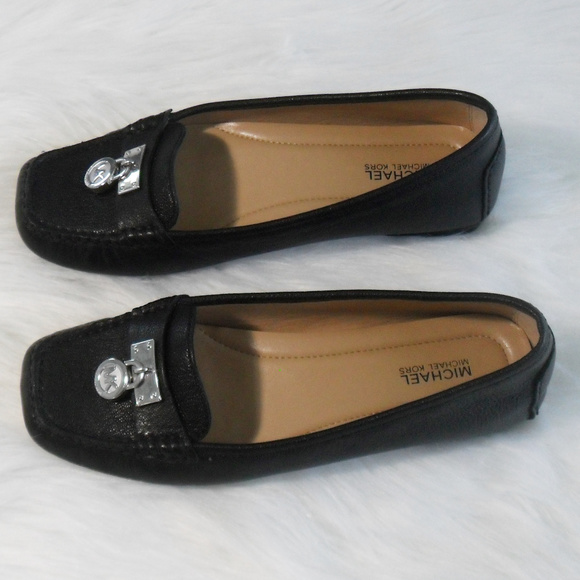 Michael Michael Kors Black Leather Flats - Picture 4 of 9